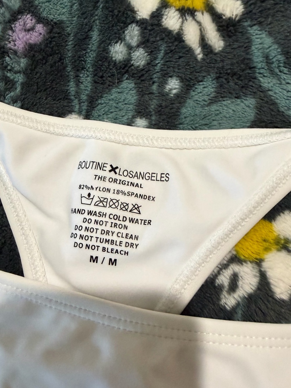 Boutine LA white Bikini Set - Picture 6 of 8